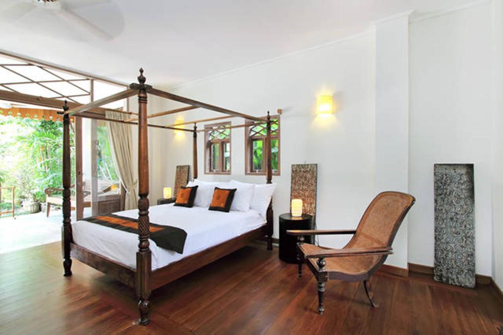 Villa Varuna Legian Quarto foto