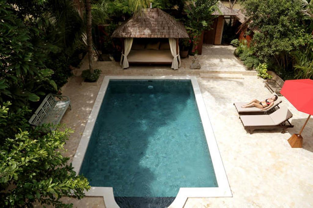 Villa Varuna Legian Quarto foto