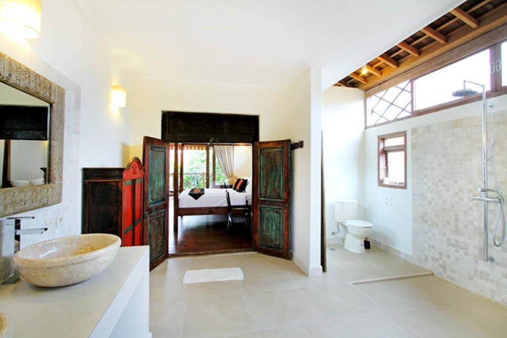 Villa Varuna Legian Quarto foto