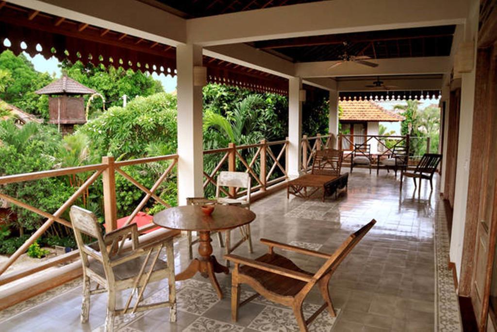 Villa Varuna Legian Quarto foto