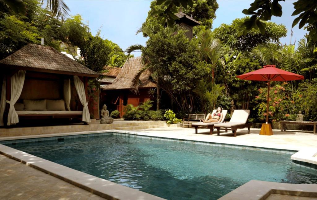 Villa Varuna Legian Quarto foto